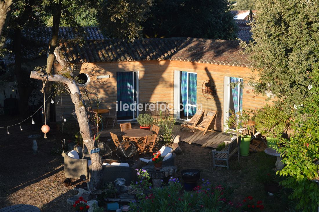 Photo 6 : EXTERIEUR d'une maison située à Sainte-Marie-de-Ré, île de Ré.