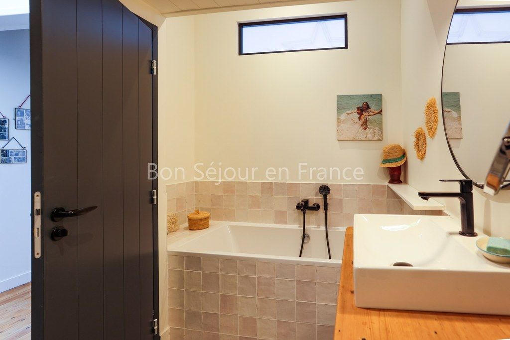 Photo 19 : NC d'une maison situ&eacute;e &agrave; Le Bois-Plage-en-R&eacute;, &icirc;le de R&eacute;.