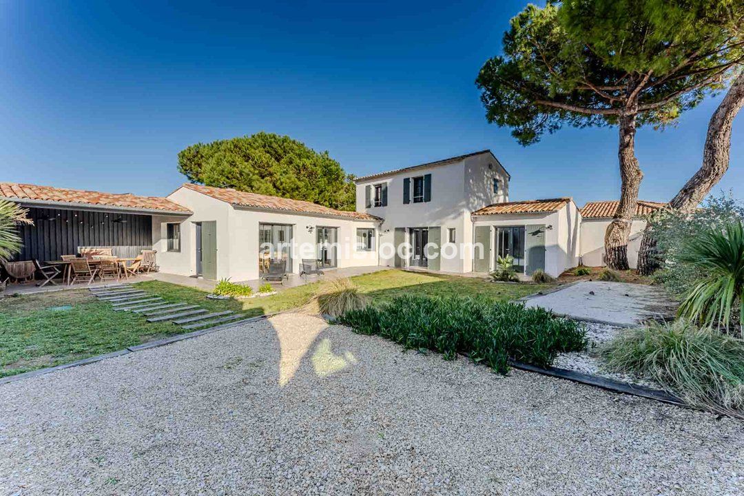 Photo 1 :  d'une maison située à La Flotte-en-Ré, île de Ré.