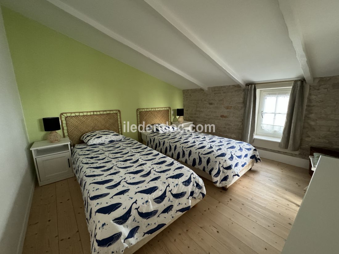 Photo 7 : CHAMBRE d'une maison située à Saint-Clément-des-Baleines, île de Ré.