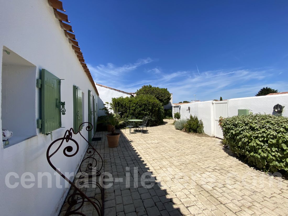Photo 19 : NC d'une maison située à Le Bois-Plage-en-Ré, île de Ré.