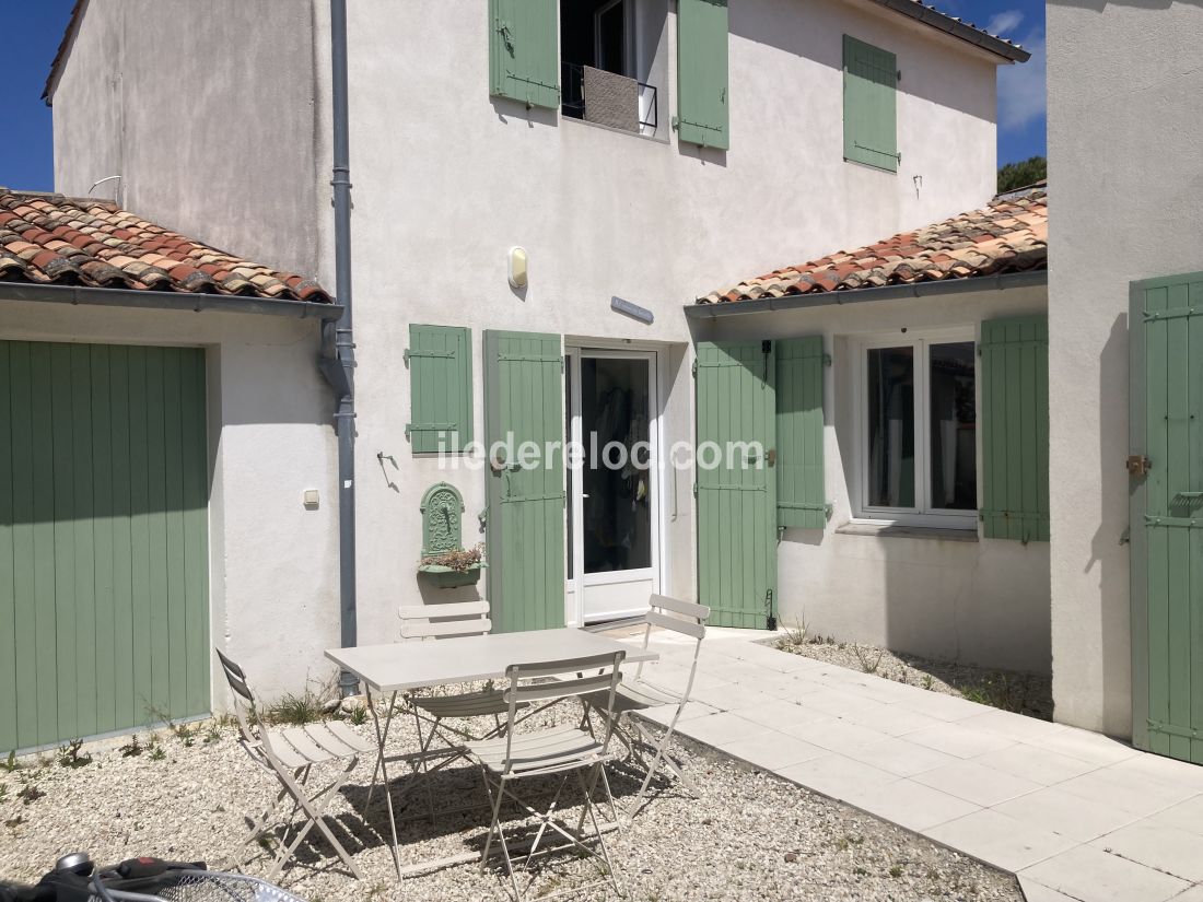 Photo 1 : TERRASSE d'une maison située à La Couarde-sur-mer, île de Ré.