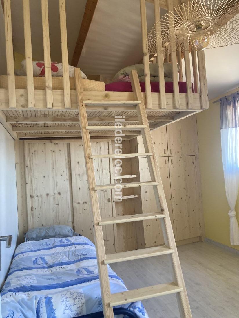 Photo 16 : MEZZANINE d'une maison située à La Couarde-sur-mer, île de Ré.