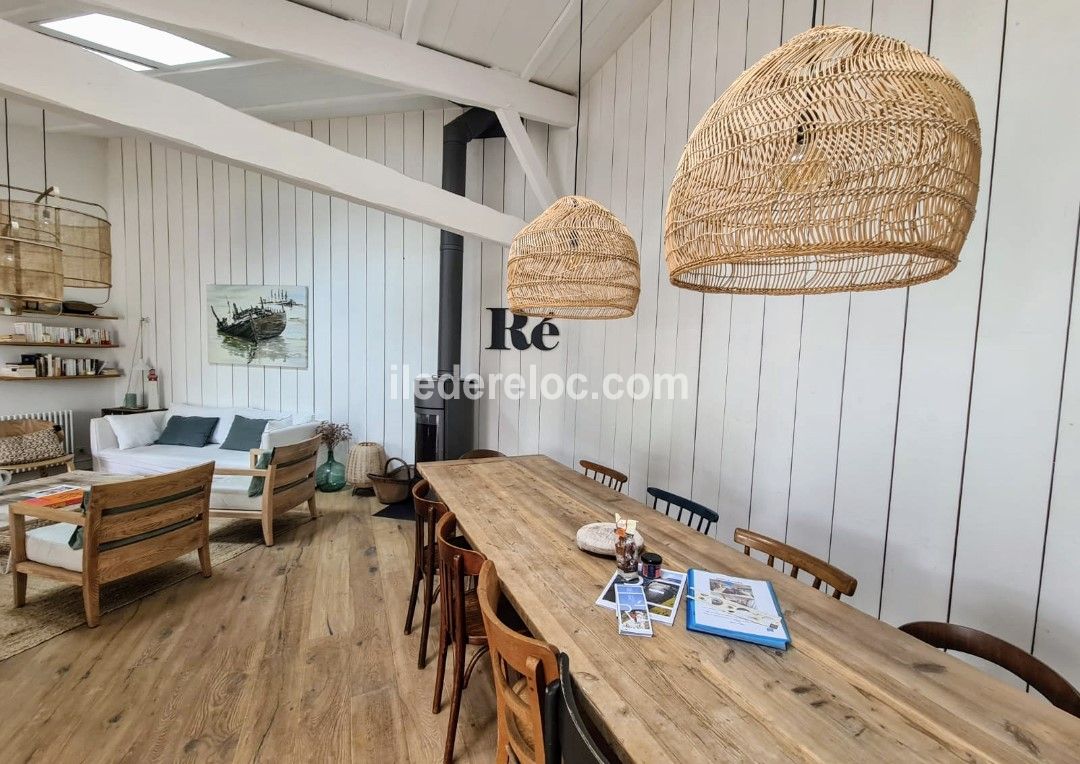 Photo 10 : SEJOUR d'une maison située à La Couarde-sur-mer, île de Ré.