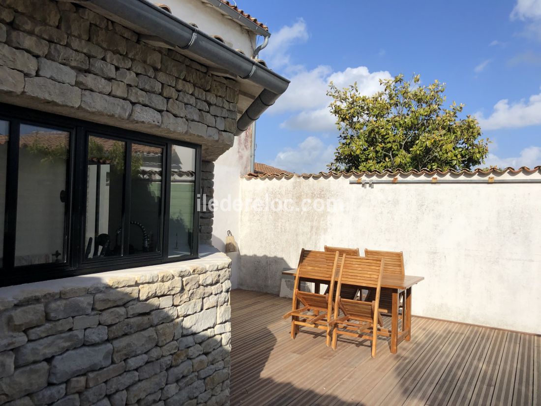 Photo 5 : TERRASSE d'une maison située à Saint-Clément-des-Baleines, île de Ré.