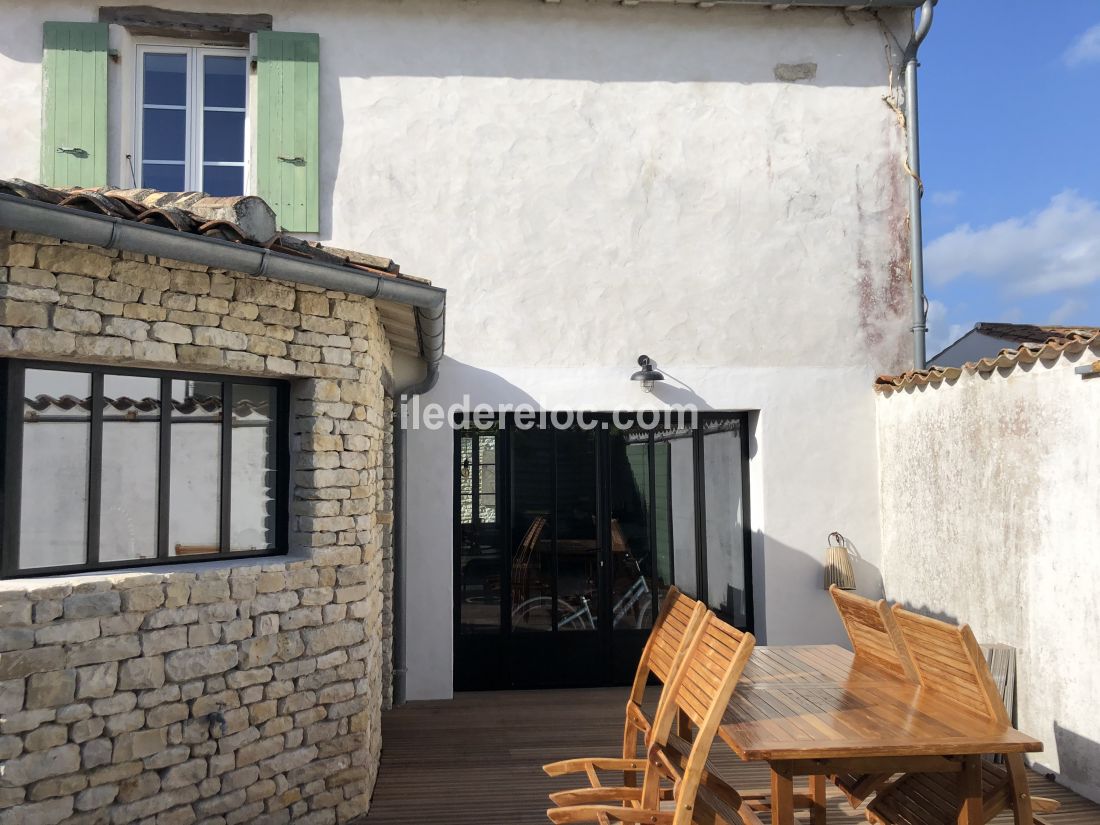 Photo 4 : EXTERIEUR d'une maison située à Saint-Clément-des-Baleines, île de Ré.