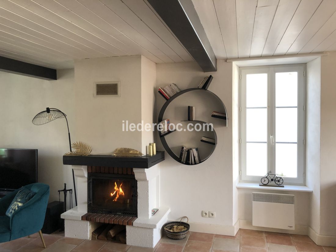 Photo 13 : SEJOUR d'une maison située à Saint-Clément-des-Baleines, île de Ré.