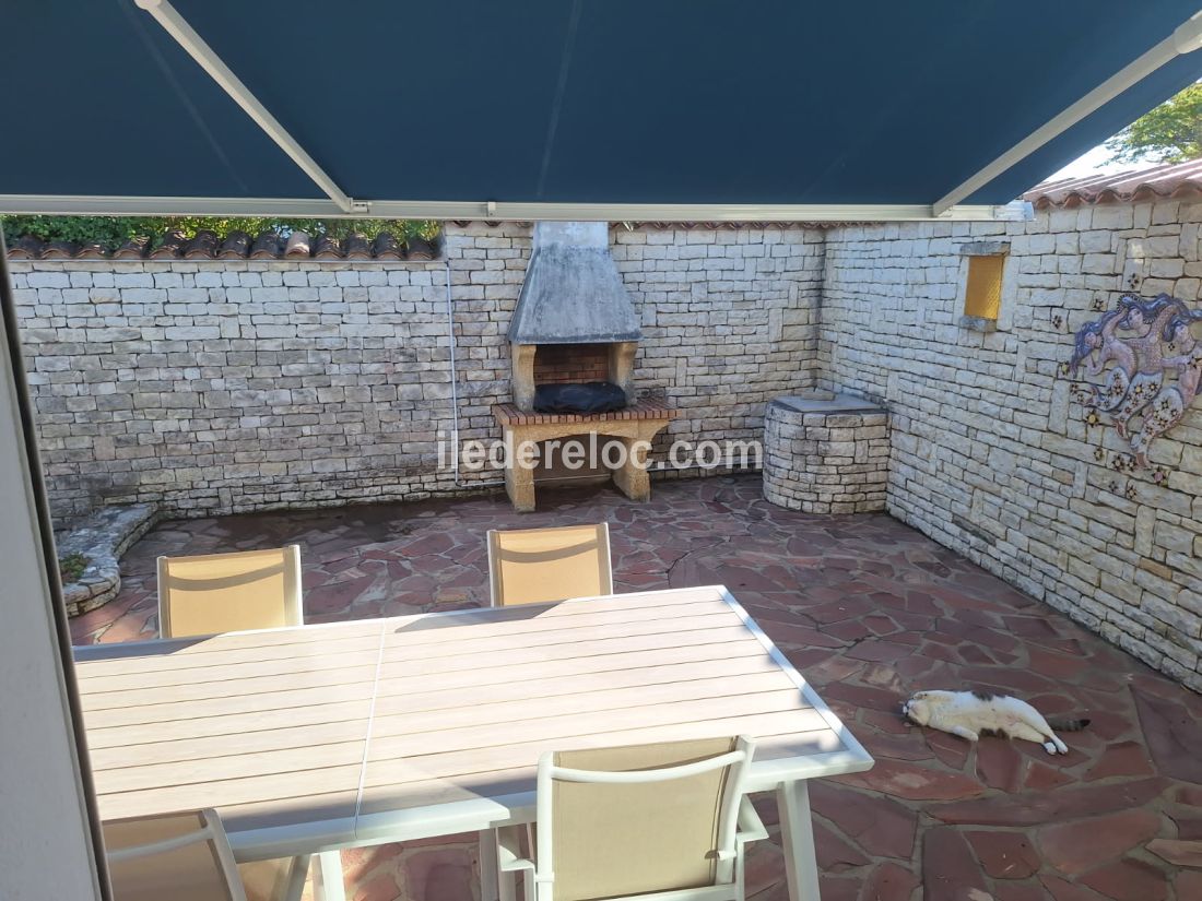 Photo 15 : TERRASSE d'une maison située à La Couarde-sur-mer, île de Ré.