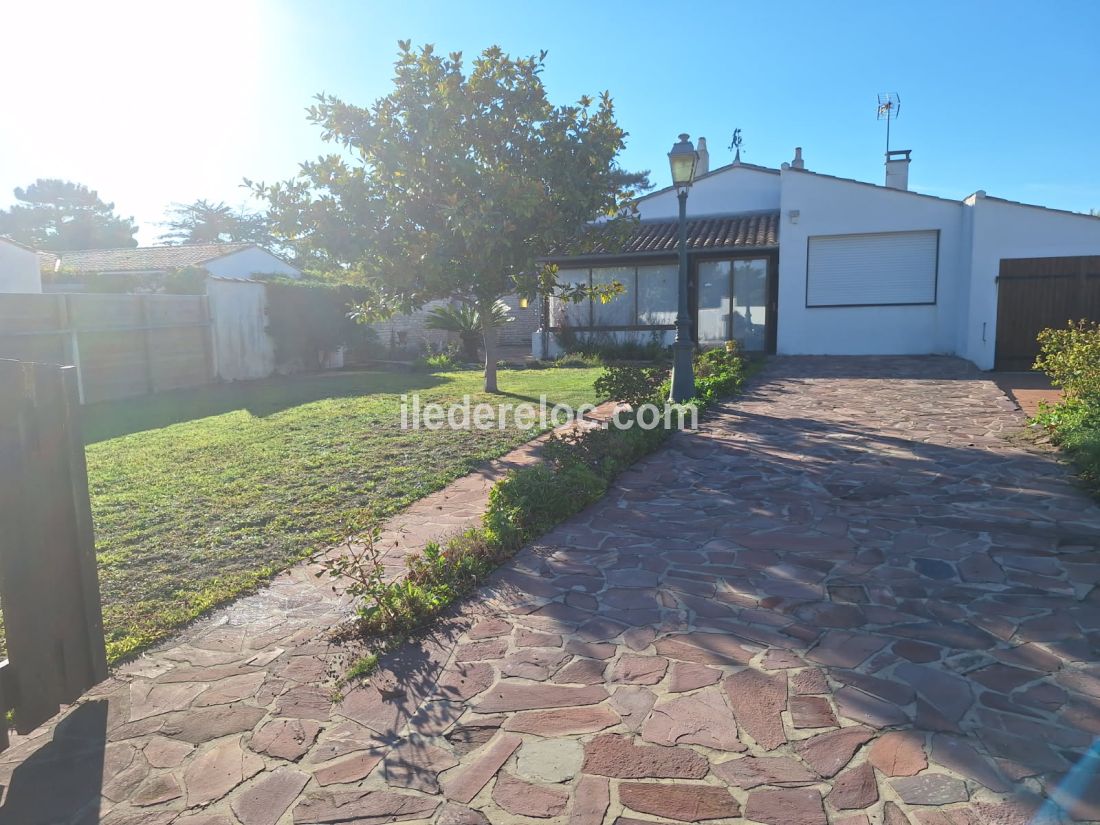 Photo 13 : JARDIN d'une maison située à La Couarde-sur-mer, île de Ré.