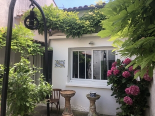 Ile de R&eacute;:Maison de bourg au charme typiquement retais