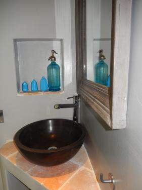 Photo 11 : SALLEDEBAIN d'une maison située à La Flotte-en-Ré, île de Ré.