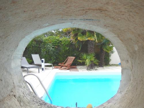 Photo 2 : PISCINE d'une maison située à La Flotte-en-Ré, île de Ré.