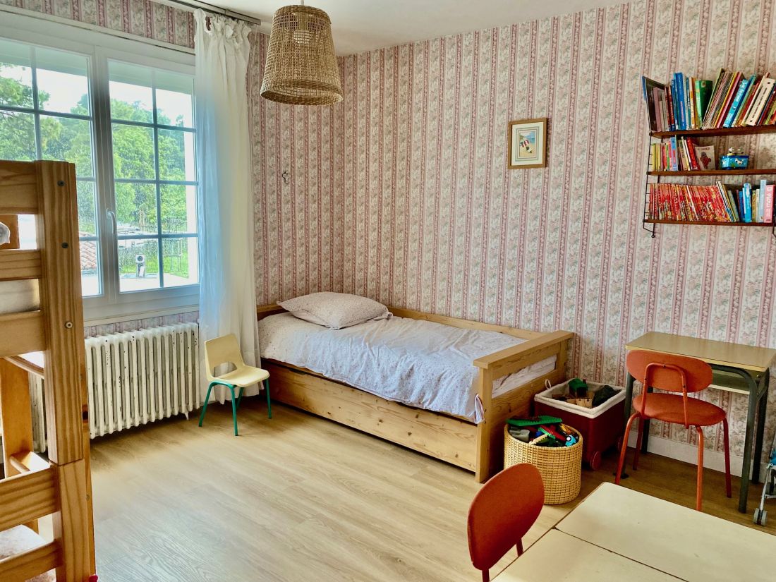 Photo 27 : CHAMBRE d'une maison située à La Flotte-en-Ré, île de Ré.