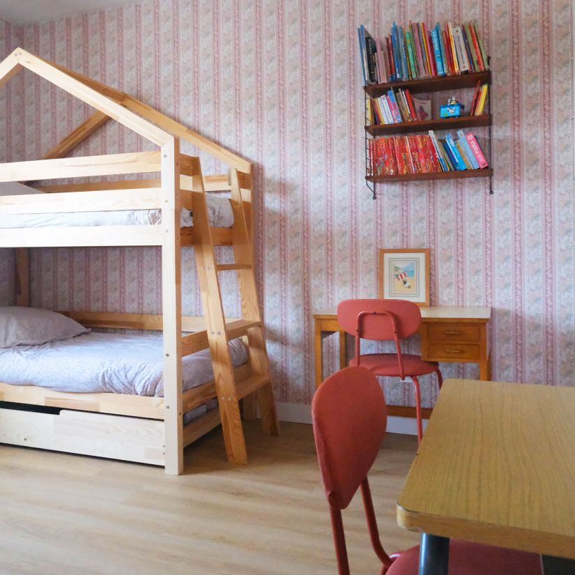 Photo 28 : CHAMBRE d'une maison située à La Flotte-en-Ré, île de Ré.