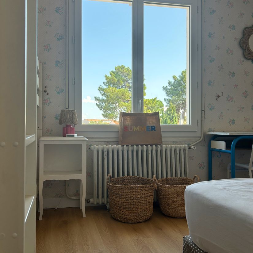 Photo 31 : CHAMBRE d'une maison située à La Flotte-en-Ré, île de Ré.