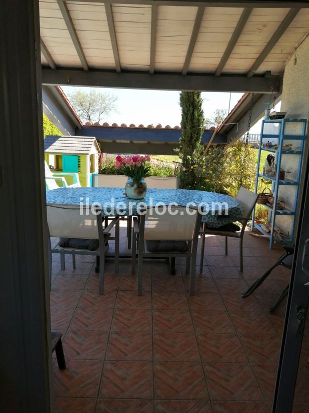 Photo 10 : TERRASSE d'une maison située à Rivedoux-Plage, île de Ré.