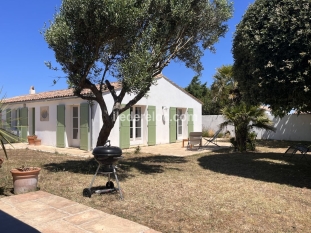 Ile de Ré:Maison familiale proche de la digue
