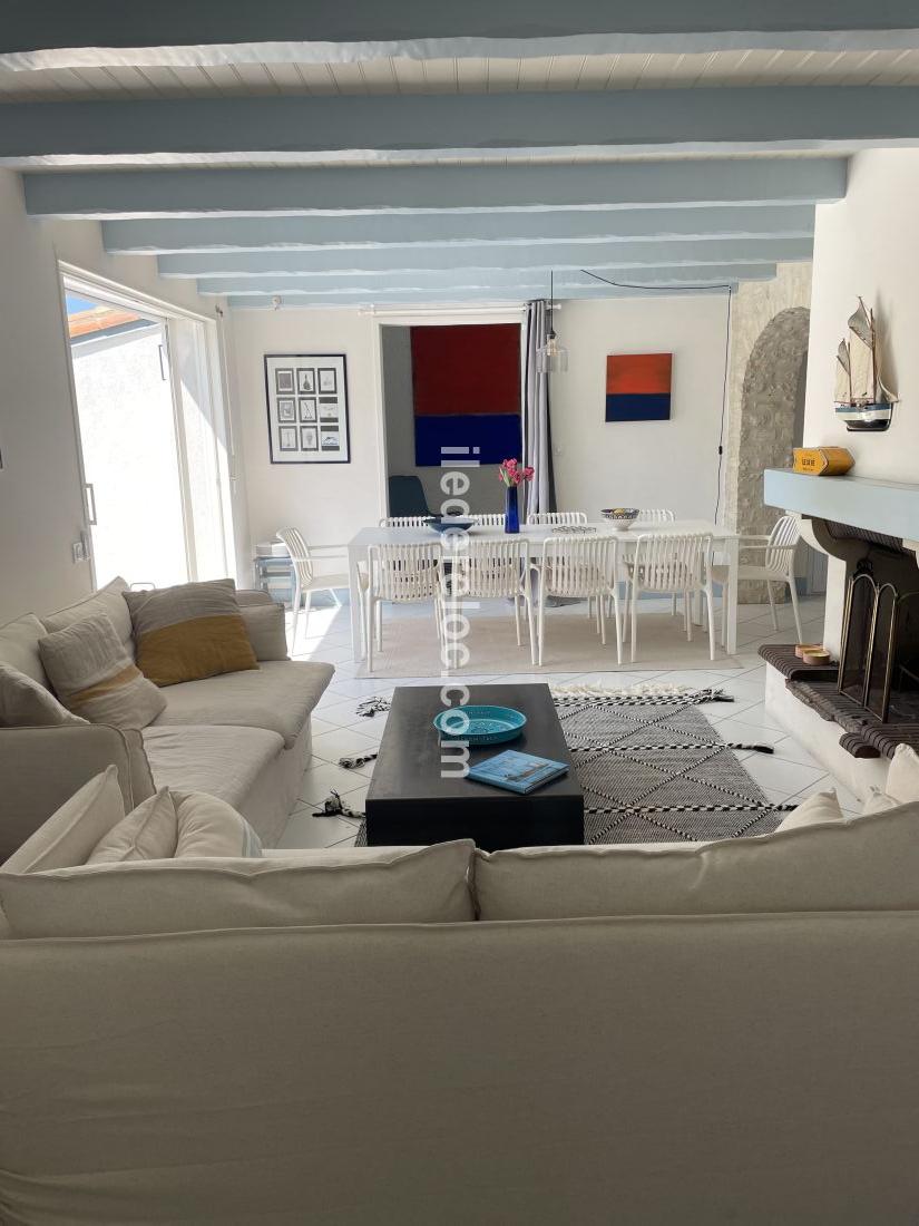 Photo 23 : SEJOUR d'une maison située à Saint-Martin-de-Ré, île de Ré.