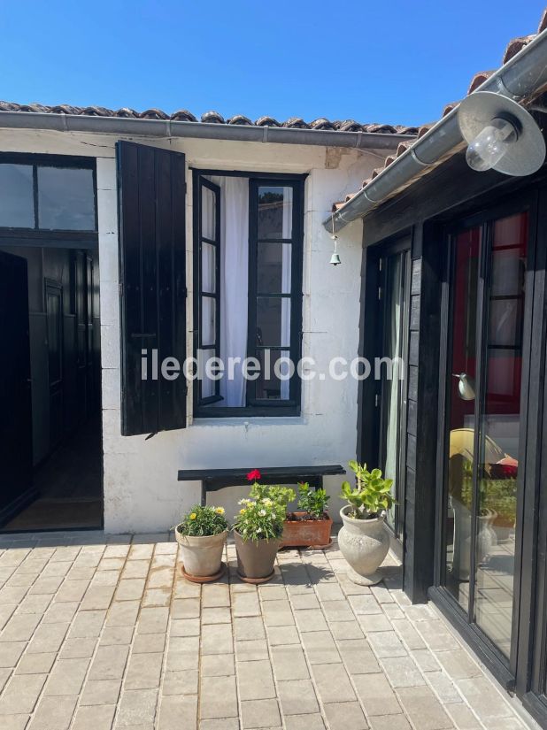 Photo 46 : NC d'une maison située à La Couarde-sur-mer, île de Ré.