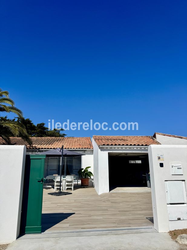 Photo 51 : EXTERIEUR d'une maison situ&eacute;e &agrave; Rivedoux-Plage, &icirc;le de R&eacute;.