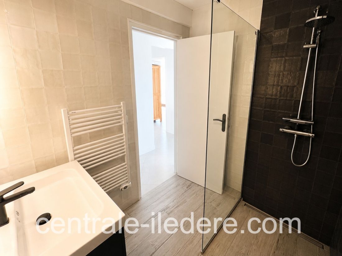 Photo 15 : NC d'une maison situ&eacute;e &agrave; La Couarde-sur-mer, &icirc;le de R&eacute;.