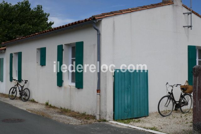 Photo 20 : EXTERIEUR d'une maison située à Saint-Clément-des-Baleines, île de Ré.