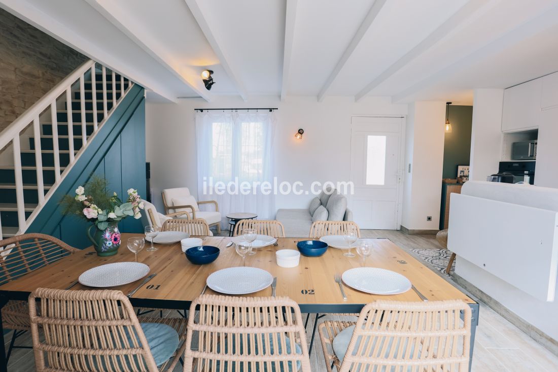 Photo 6 : SEJOUR d'une maison situ&eacute;e &agrave; Le Bois-Plage-en-R&eacute;, &icirc;le de R&eacute;.