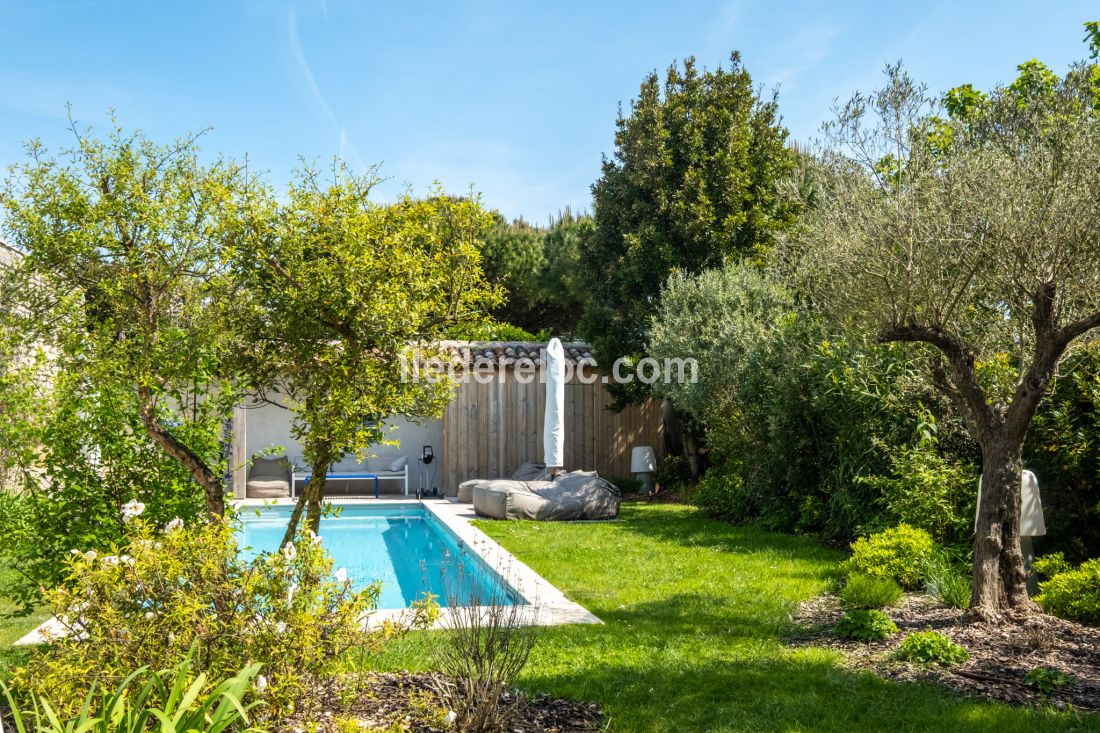 Photo 38 : NC d'une maison située à Ars en Ré, île de Ré.