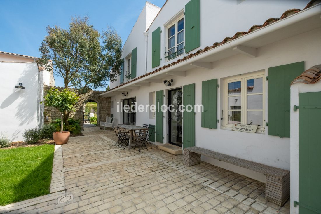 Photo 6 : NC d'une maison située à Ars en Ré, île de Ré.