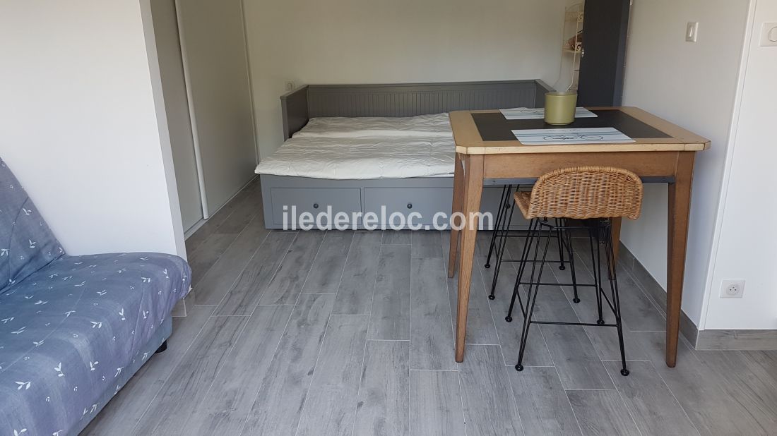 Photo 14 : CHAMBRE d'une maison située à Le Bois-Plage-en-Ré, île de Ré.