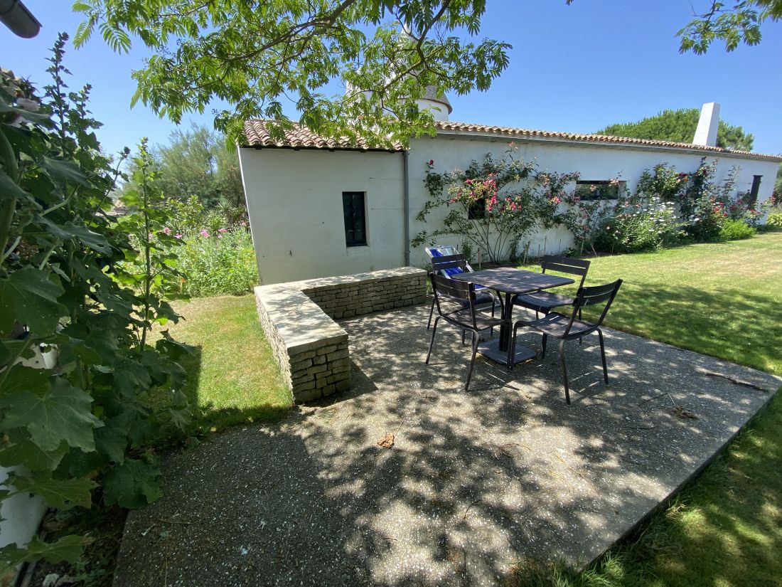 Photo 10 : NC d'une maison située à Ars en Ré, île de Ré.
