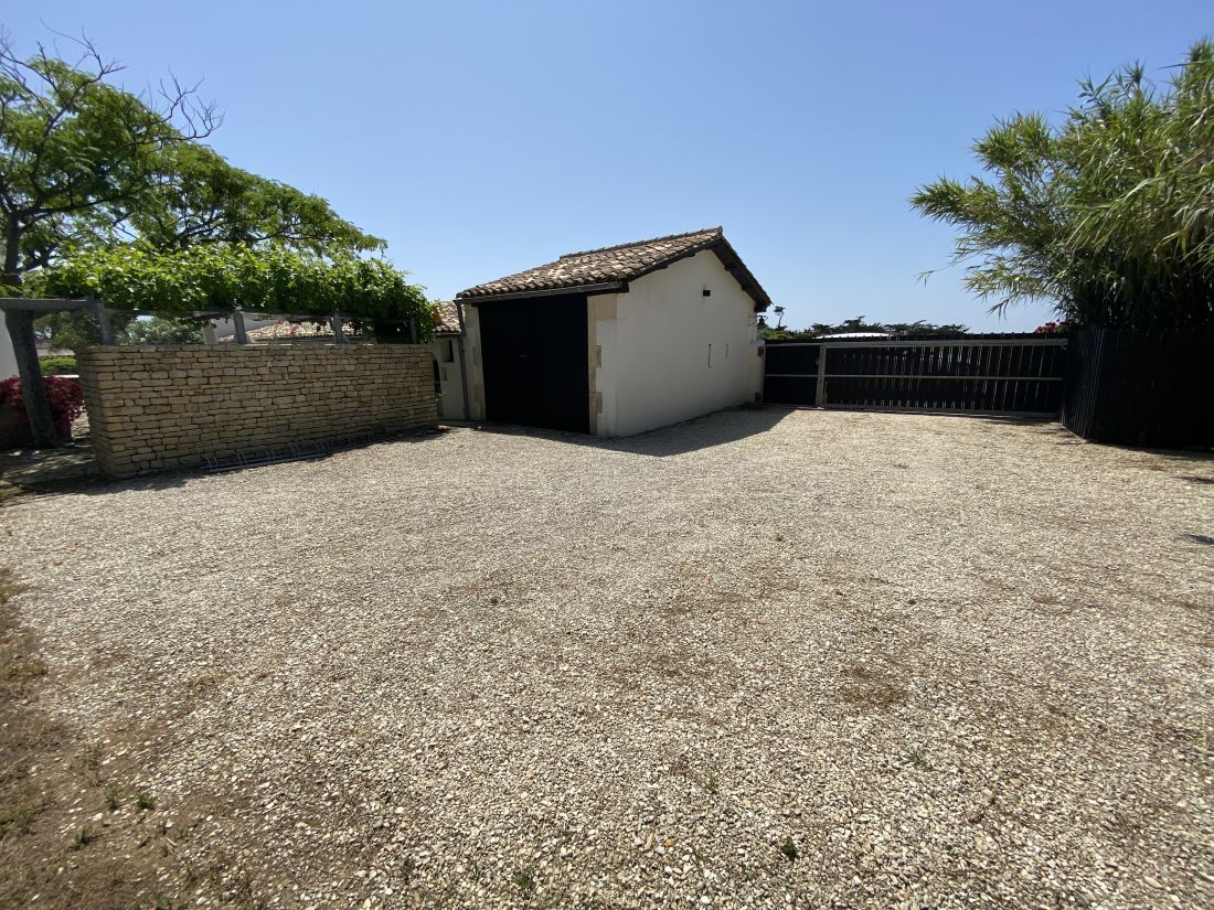 Photo 48 : NC d'une maison située à Ars en Ré, île de Ré.