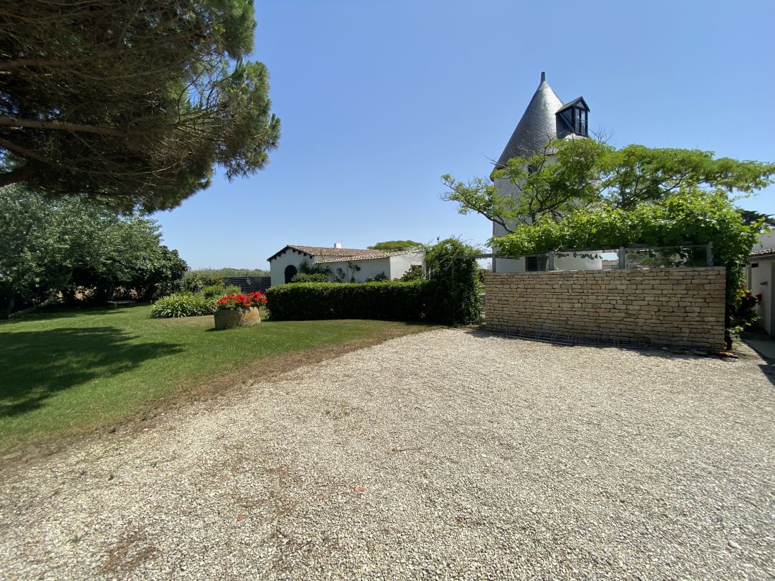 Photo 49 : NC d'une maison située à Ars en Ré, île de Ré.
