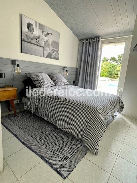 Photo 27 : CHAMBRE d'une maison située à Le Bois-Plage-en-Ré, île de Ré.