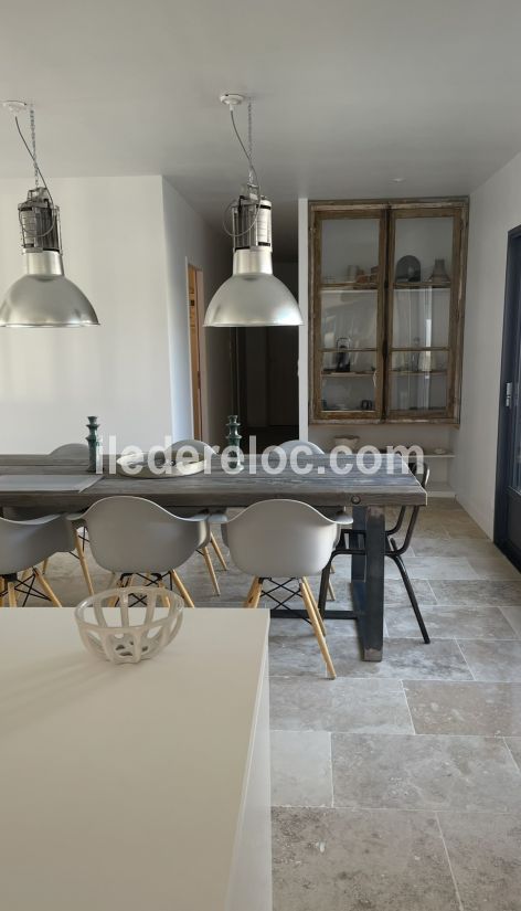 Photo 63 : CUISINE d'une maison située à Sainte-Marie-de-Ré, île de Ré.