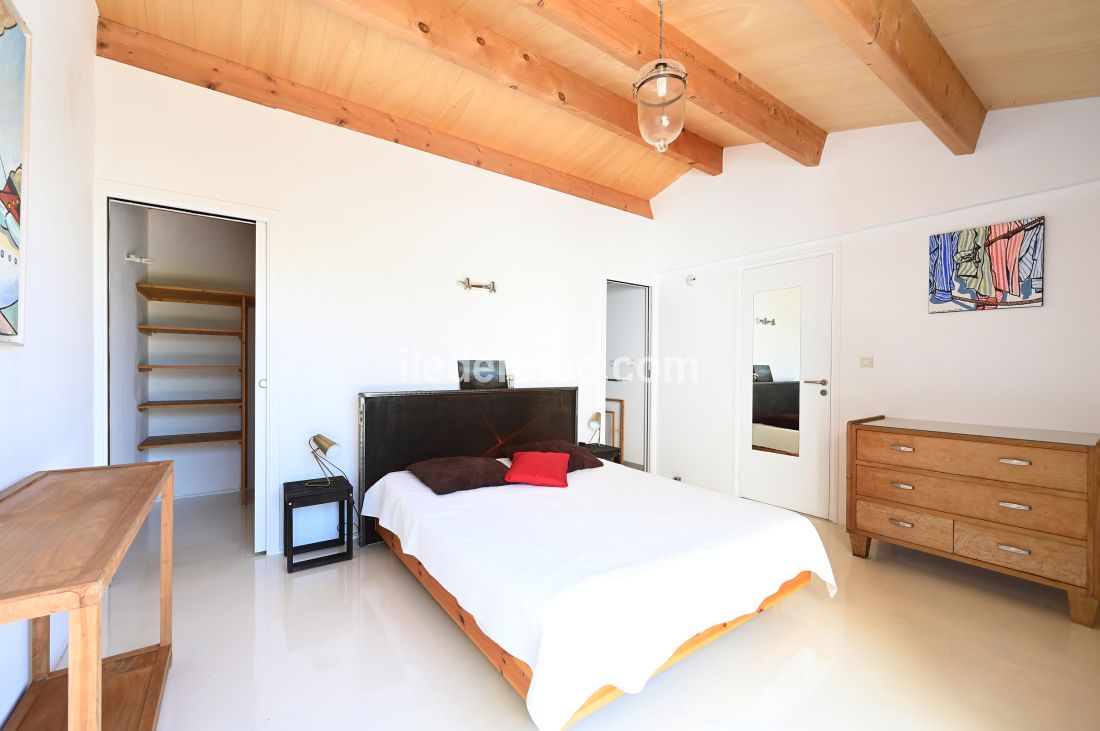 Photo 12 : NC d'une maison situ&eacute;e &agrave; Sainte-Marie-de-R&eacute;, &icirc;le de R&eacute;.