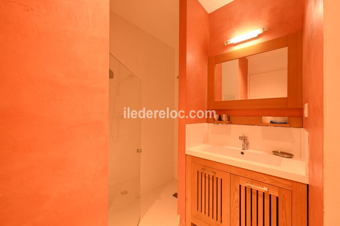 Photo 13 : NC d'une maison situ&eacute;e &agrave; Sainte-Marie-de-R&eacute;, &icirc;le de R&eacute;.