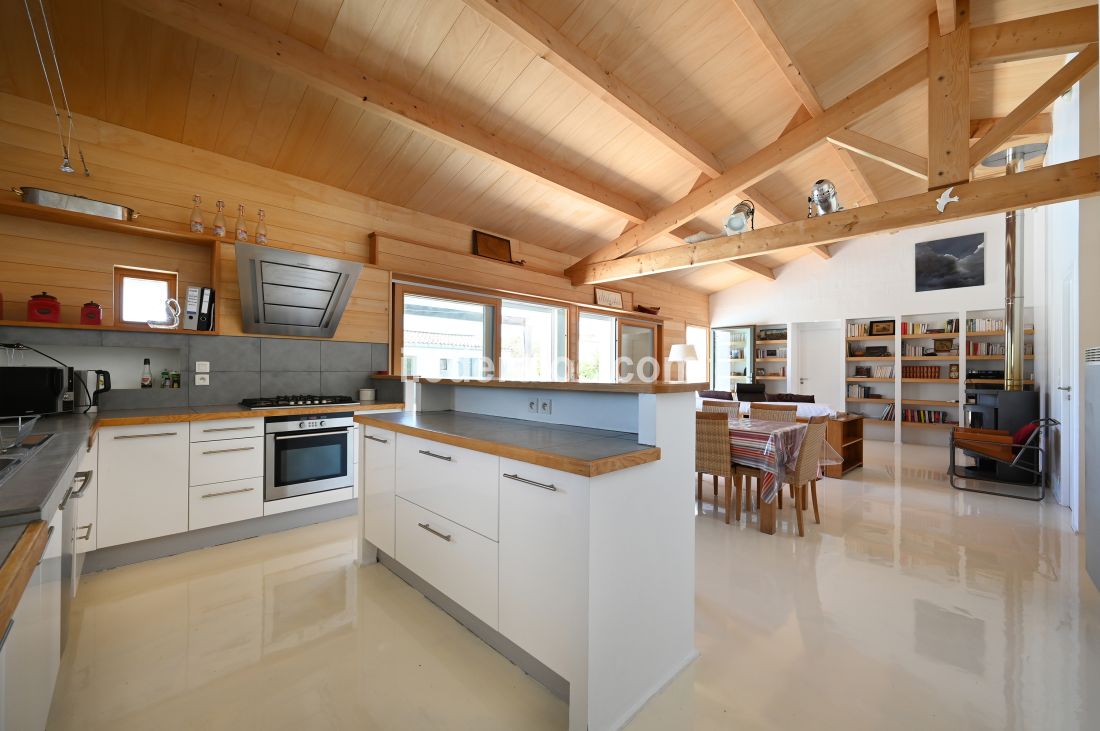 Photo 5 : NC d'une maison situ&eacute;e &agrave; Sainte-Marie-de-R&eacute;, &icirc;le de R&eacute;.