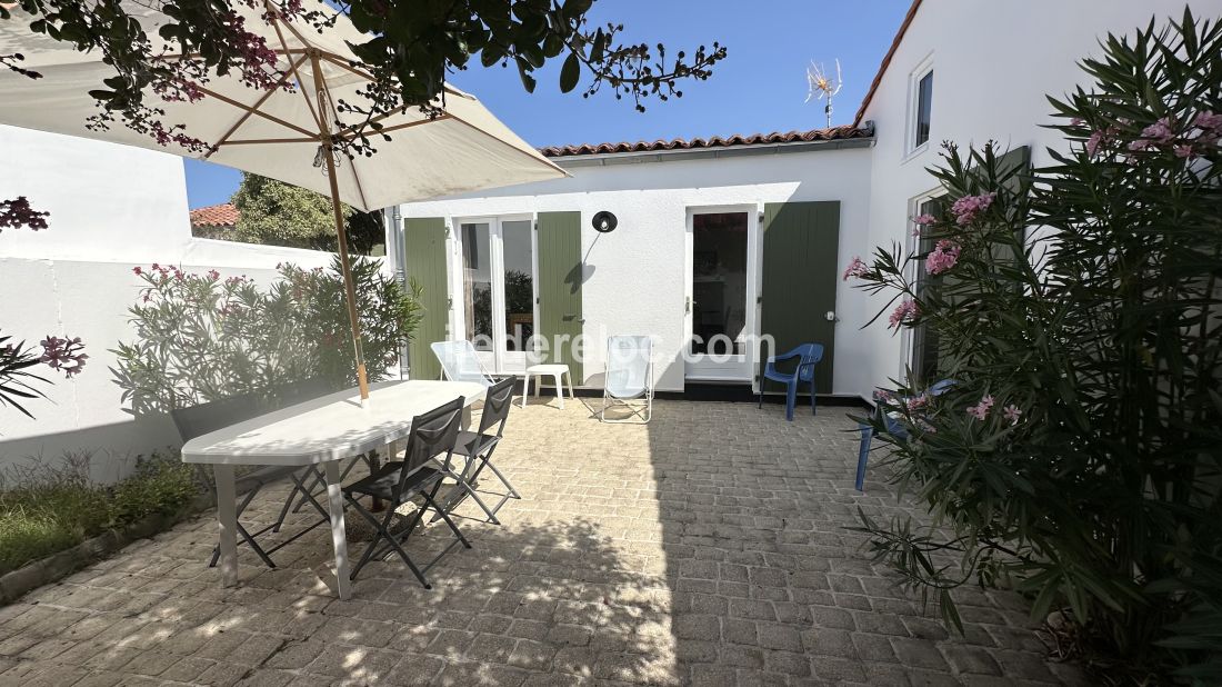 Photo 8 : JARDIN d'une maison située à Les Portes-en-Ré, île de Ré.
