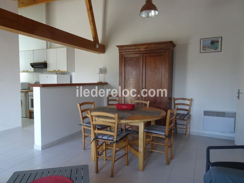 Photo 4 : SEJOUR d'une maison située à La Couarde-sur-mer, île de Ré.