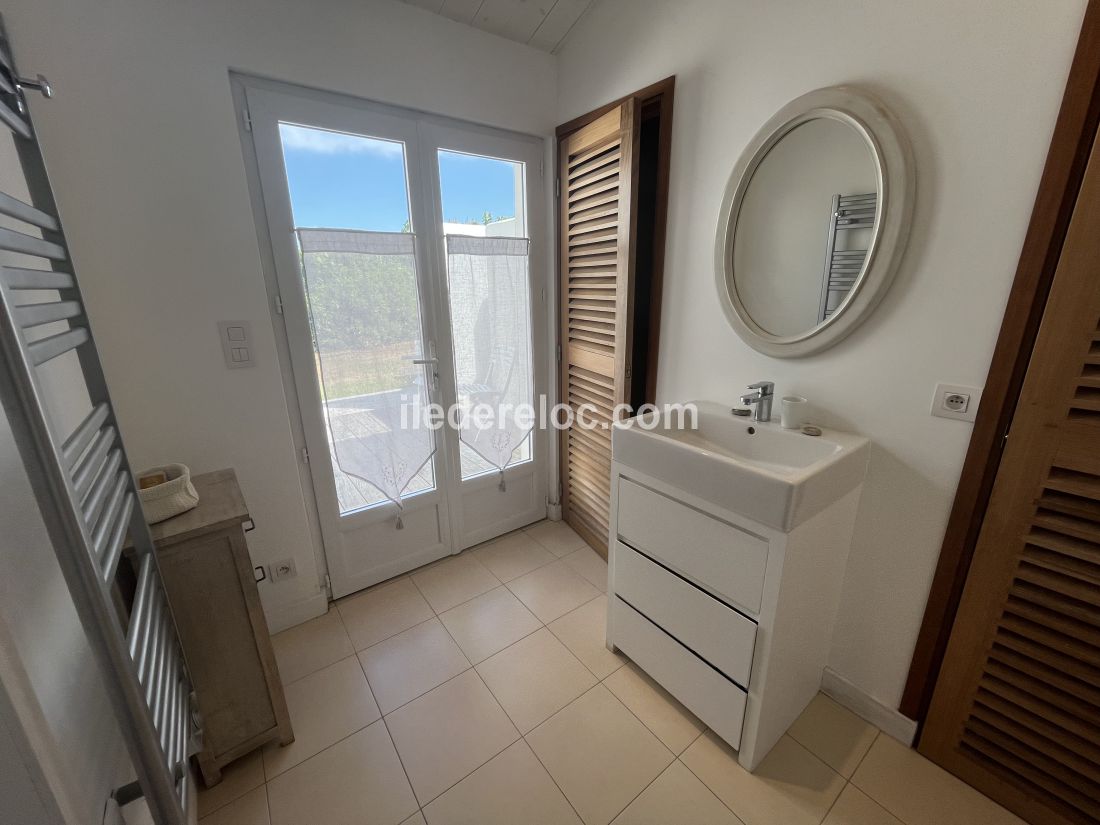 Photo 10 : NC d'une maison situ&eacute;e &agrave; La Couarde-sur-mer, &icirc;le de R&eacute;.
