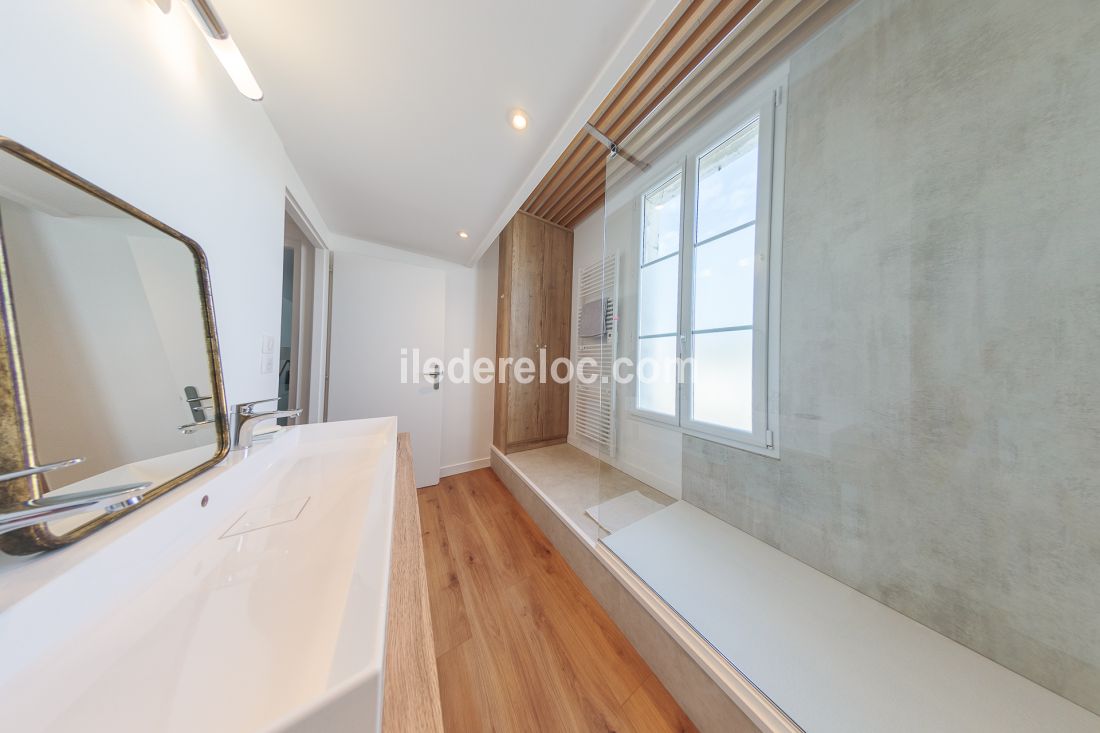 Photo 17 : NC d'une maison situ&eacute;e &agrave; Rivedoux-Plage, &icirc;le de R&eacute;.