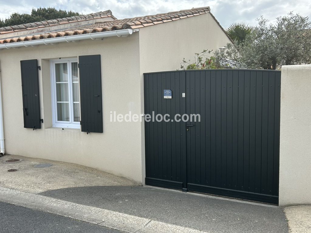 Photo 35 : ENTREE d'une maison situ&eacute;e &agrave; La Flotte-en-R&eacute;, &icirc;le de R&eacute;.