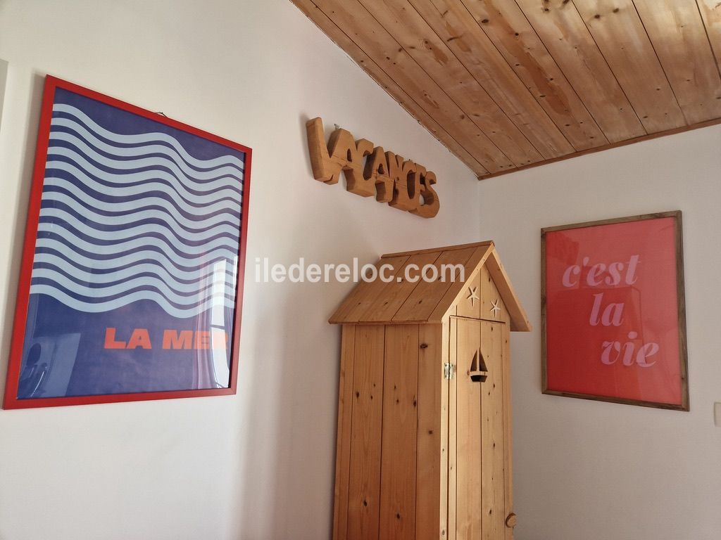 Photo 14 : SEJOUR d'une maison situ&eacute;e &agrave; La Flotte-en-R&eacute;, &icirc;le de R&eacute;.