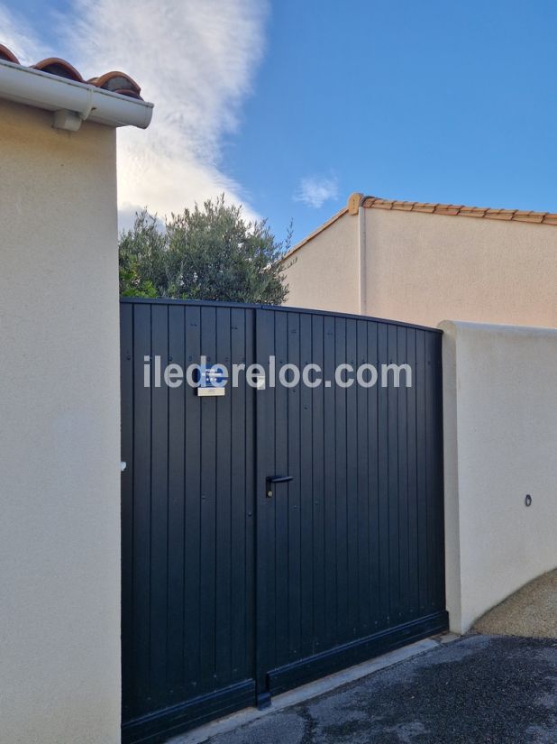 Photo 36 : ENTREE d'une maison situ&eacute;e &agrave; La Flotte-en-R&eacute;, &icirc;le de R&eacute;.