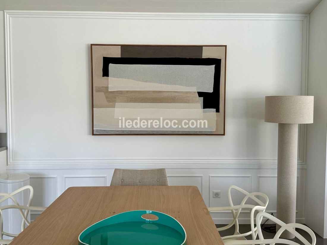 Photo 10 : SEJOUR d'une maison située à Le Bois-Plage-en-Ré, île de Ré.