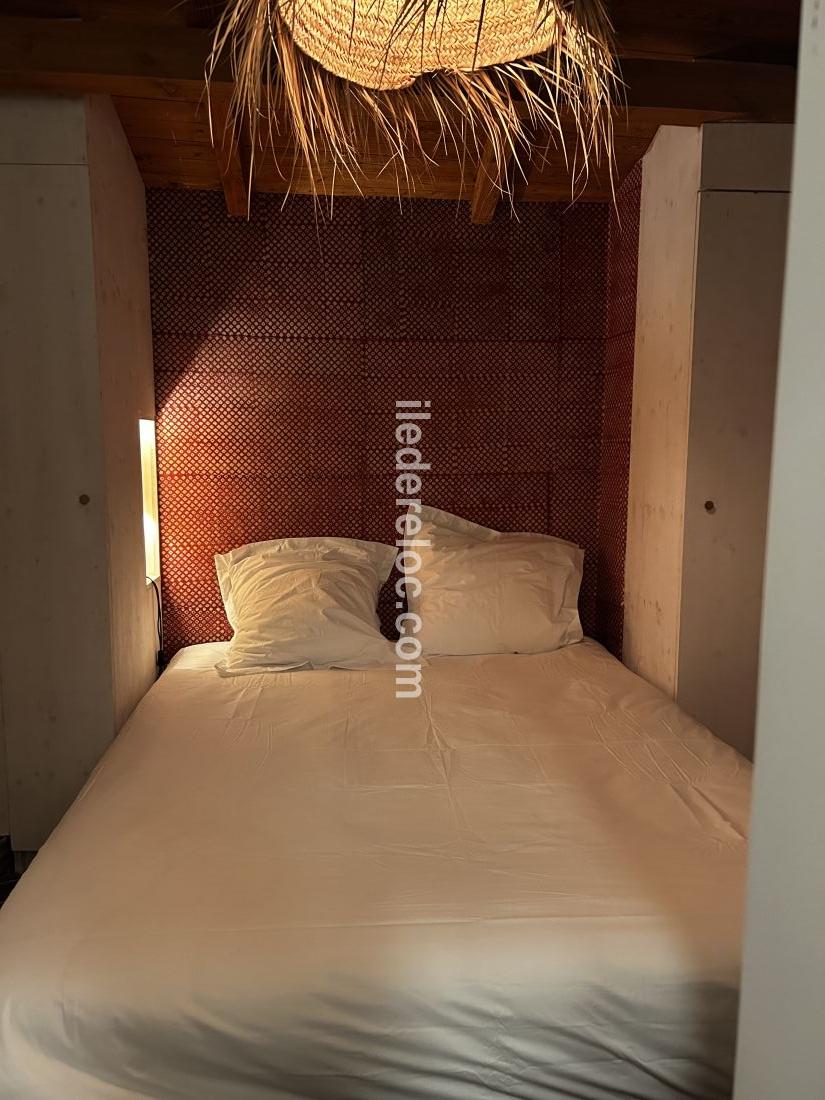 Photo 9 : CHAMBRE d'une maison située à La Flotte-en-Ré, île de Ré.