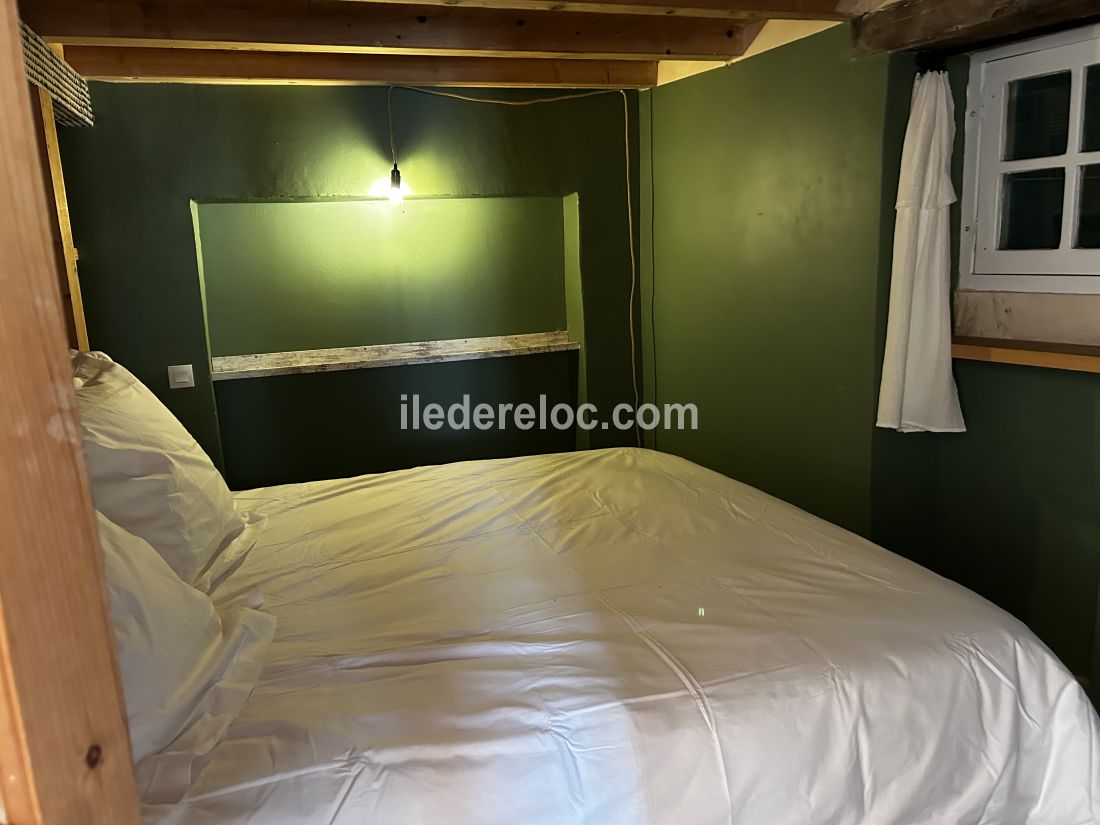 Photo 17 : CHAMBRE d'une maison située à La Flotte-en-Ré, île de Ré.