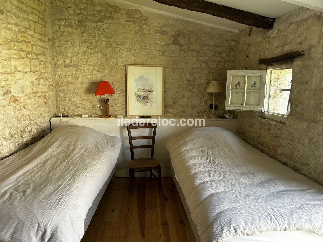 Photo 14 : CHAMBRE d'une maison située à La Flotte-en-Ré, île de Ré.