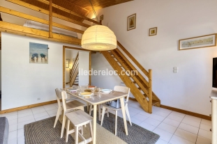 Ile de R&eacute;:297 vauban - studio en centre-village avec cour